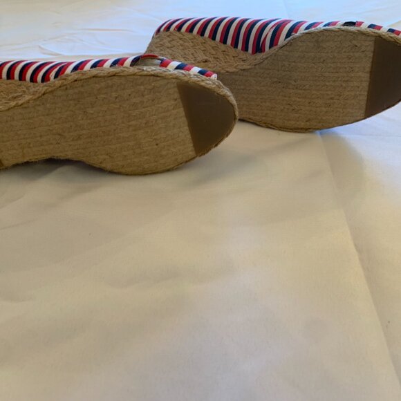 Adrienne Vittadini sandals Size 11M. Colors red/white/navy New without box - Picture 3 of 6